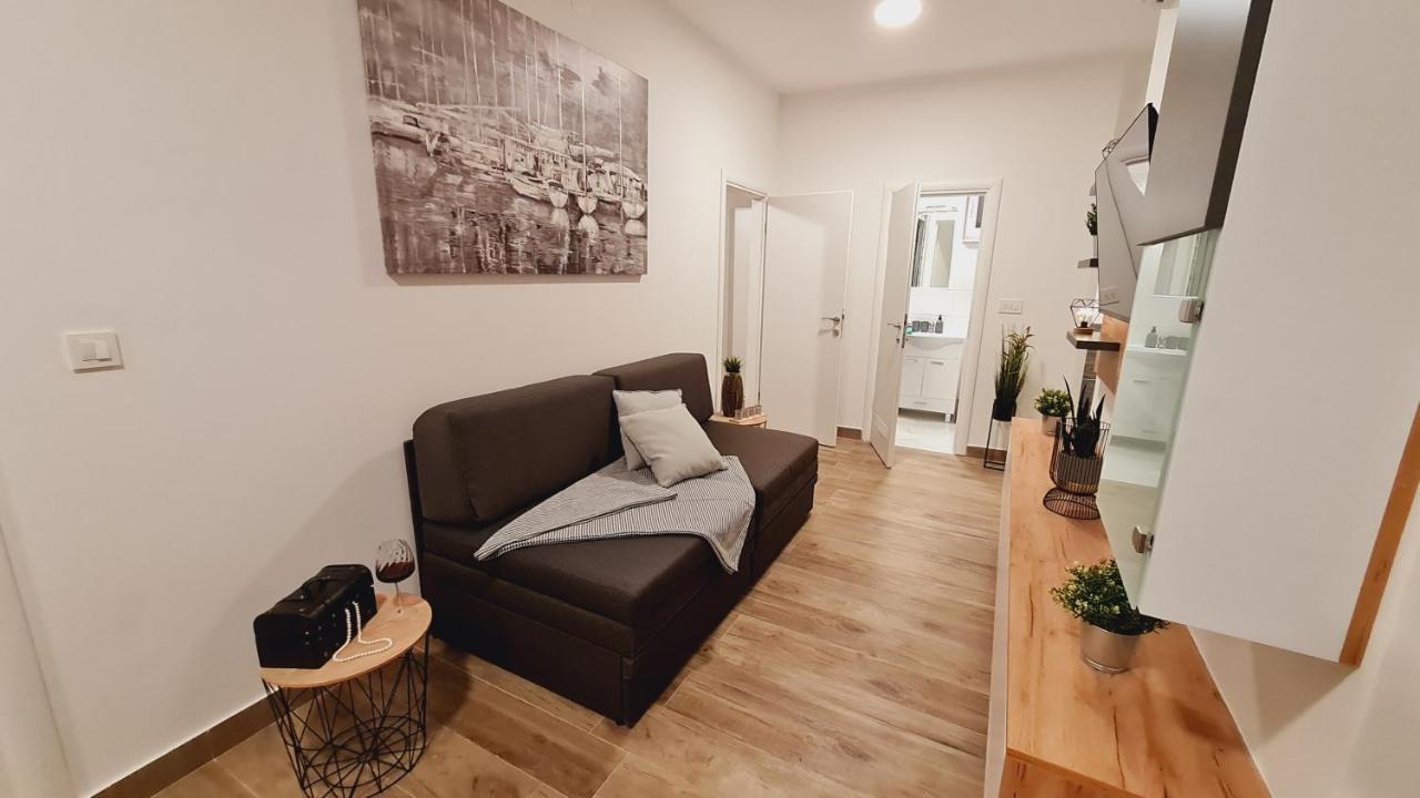 Apartman Silente Karlobag