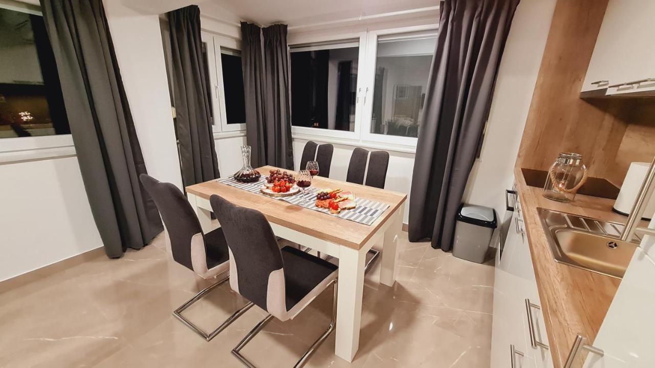 Silente Apartment Karlobag